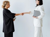 Absuelta por delito leve de lesiones: la importancia de la prueba en juicio