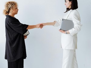 Absuelta por delito leve de lesiones: la importancia de la prueba en juicio